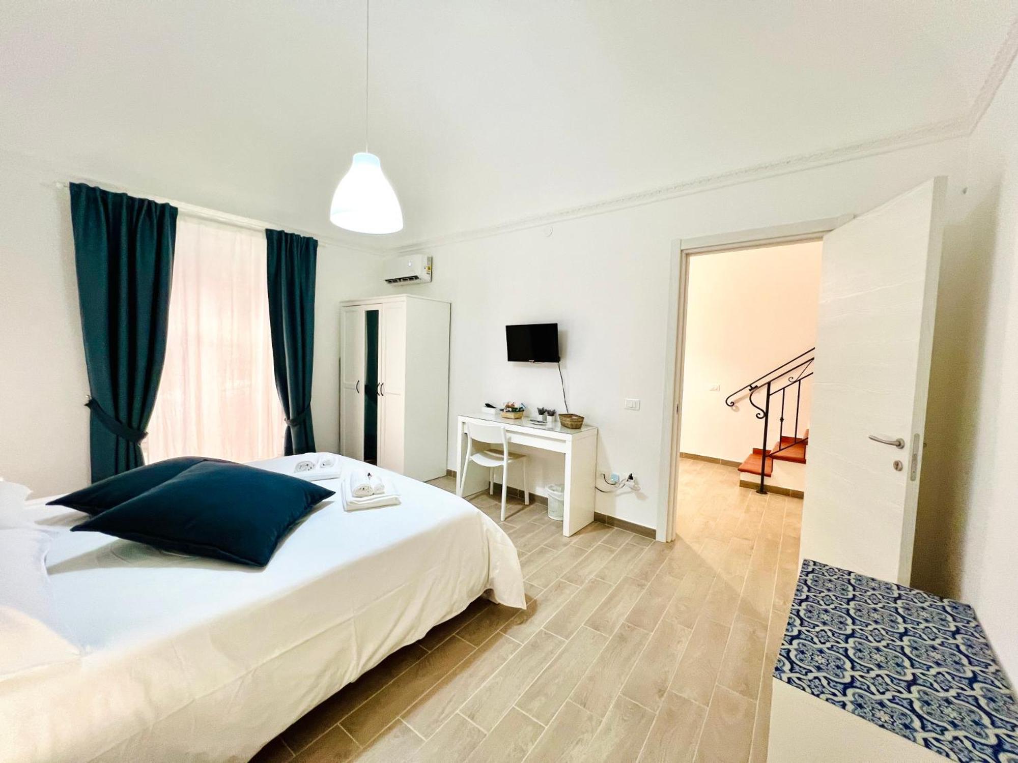 Hotel Domus Livi Cinisi Esterno foto