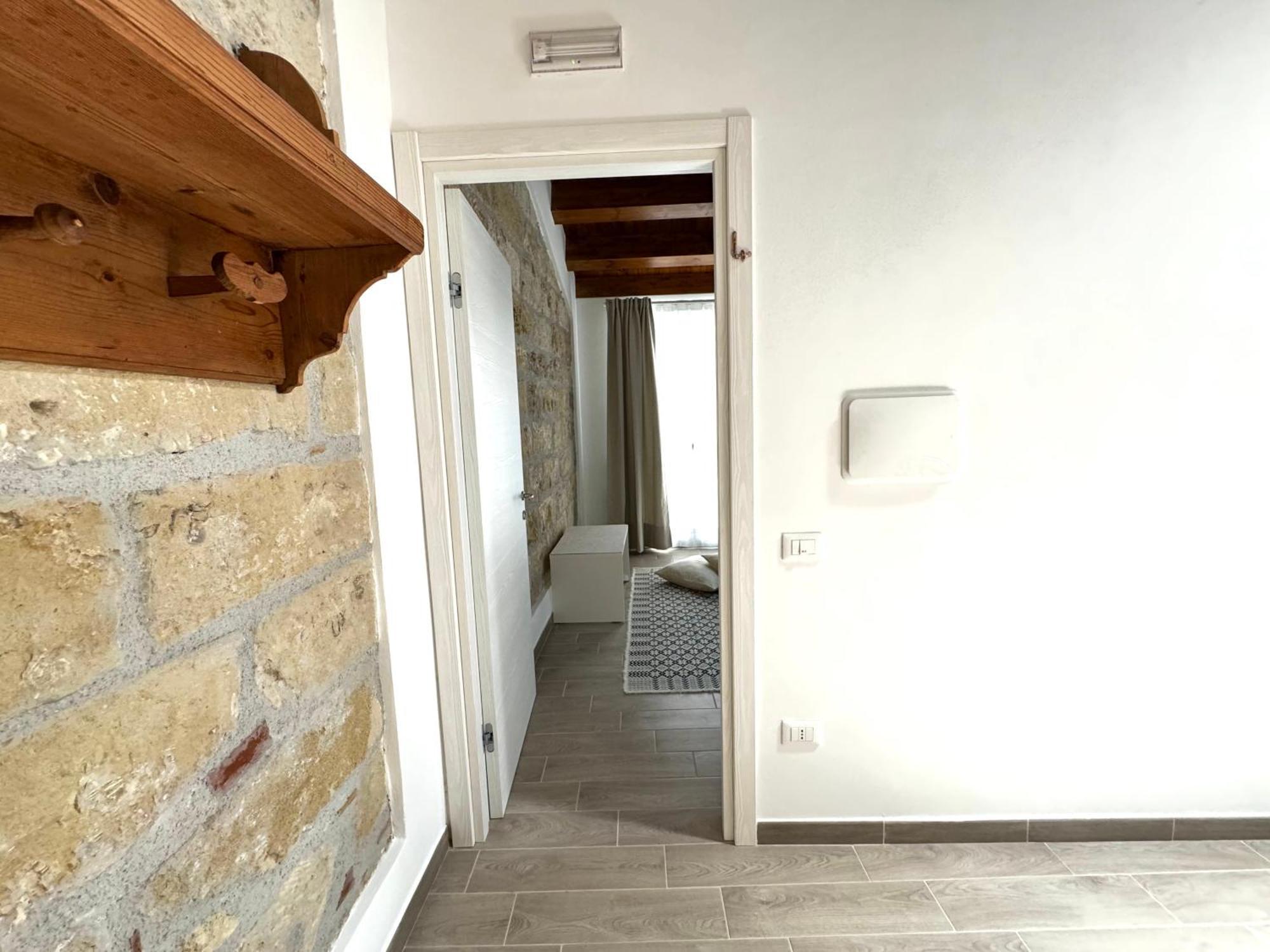Hotel Domus Livi Cinisi Esterno foto